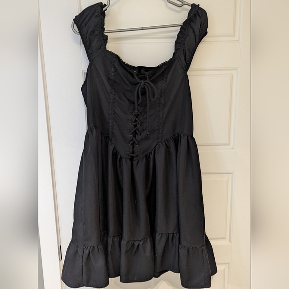 Dress - Picture 3 of 6